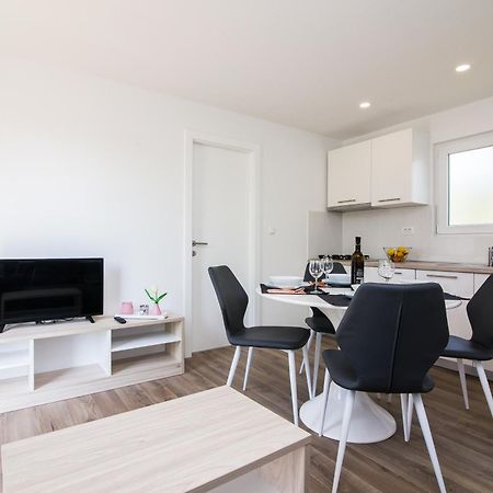 Luxury Mobile Homes Liza Biograd Na Moru Luaran gambar